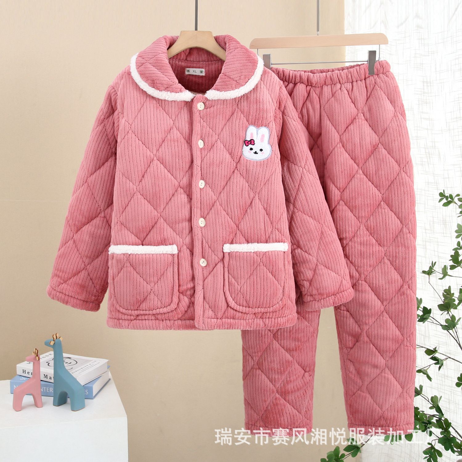 女士冬季夹棉法兰绒加厚家居服