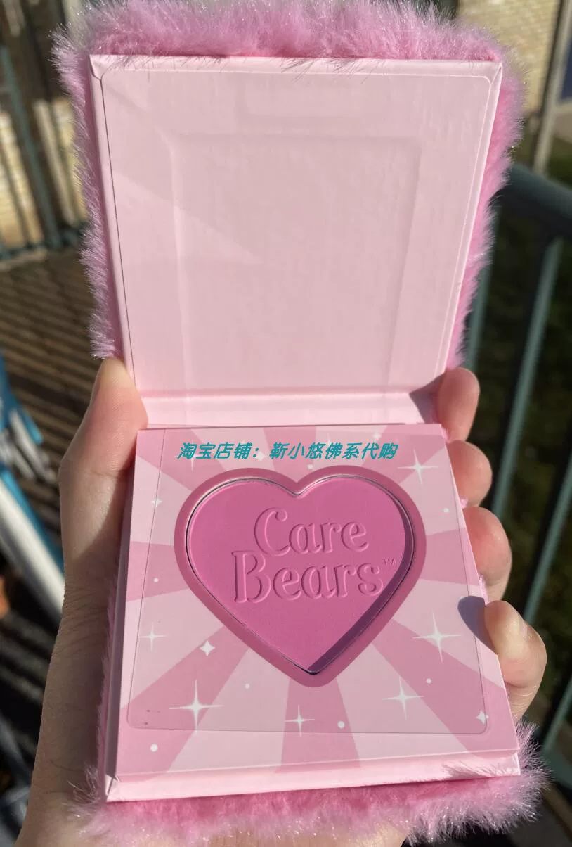 Палетка теней Sheglam x Care Bears, 12 оттенков с плюшевым зеркалом и плюшевым медвежонком