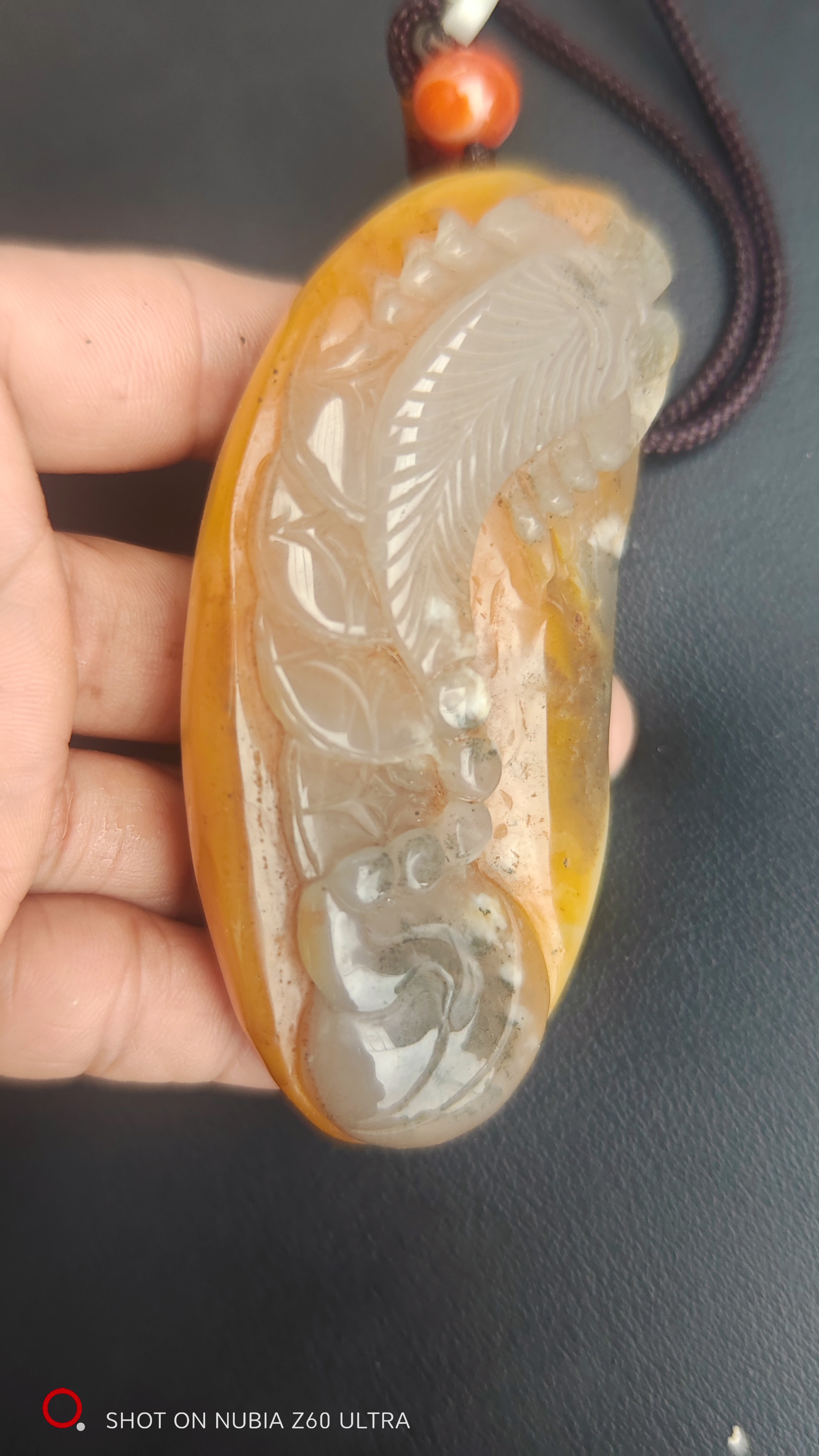 促销新款黄龙玉原石籽料独霸天下手把件手工精美艺术品黄蜡石玉佩