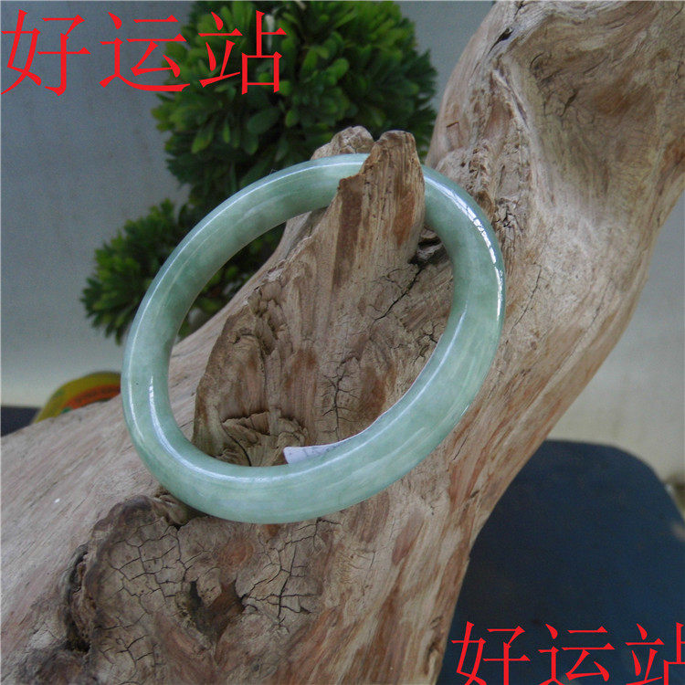 促销缅甸玉石少女时尚玉镯子翡翠玉佩手镯贵妃圆条手饰好水头玉饰