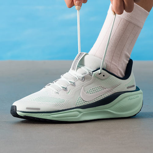 耐克小飞马41大童透气跑鞋