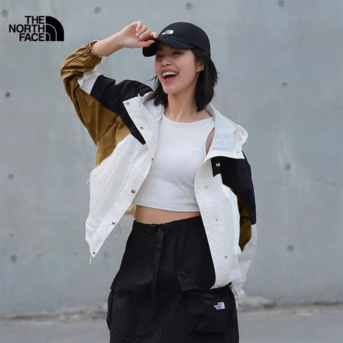 北面女款防风防水透气连帽夹克