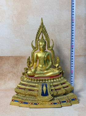 泰国佛牌搬运工 成功佛本庙2545成功供奉，高度31CM