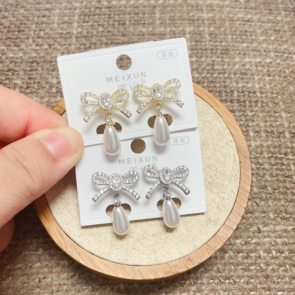 美讯耳饰新款微镶珍珠蝴蝶结时尚耳夹女无耳洞百搭气质甜美潮