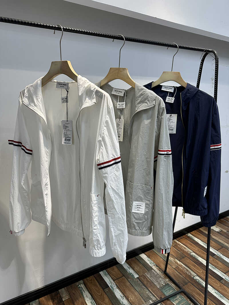 潮牌夏季新品袖臂织带拼接男士时尚休闲百搭速干轻薄连帽防晒衣