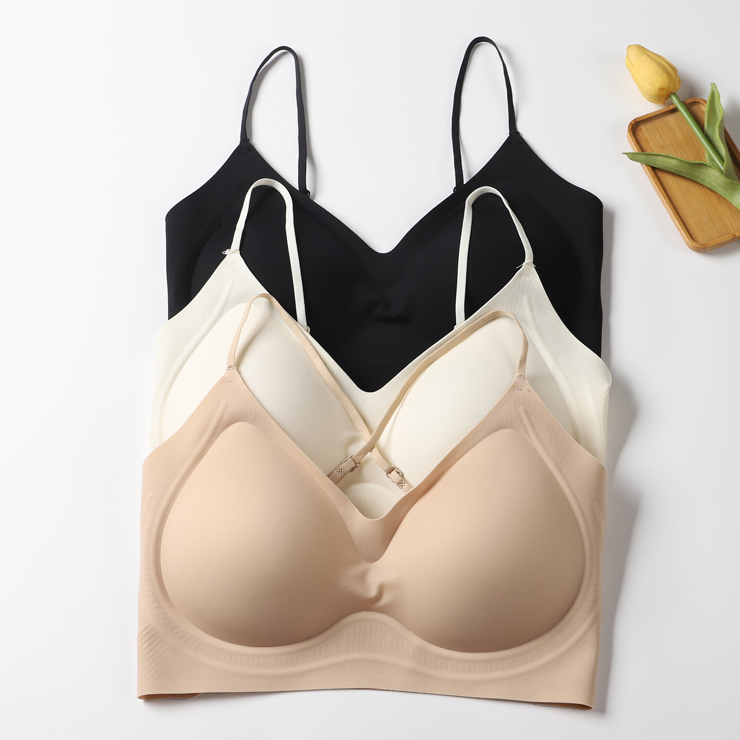 无痕粉底液美背内衣一体式文胸