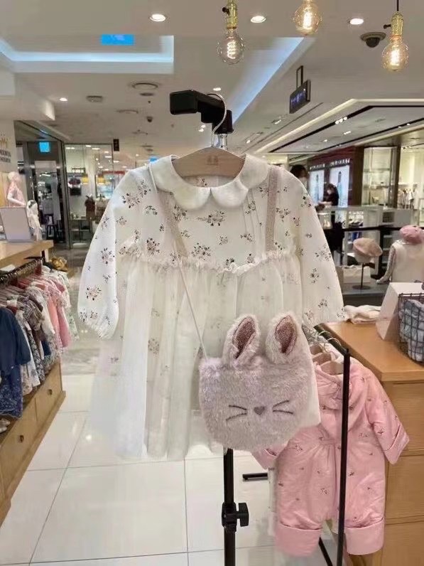 韩国女童连衣裙套装22春MK新款女宝兔毛小包洋气碎花瓣领洋气套装