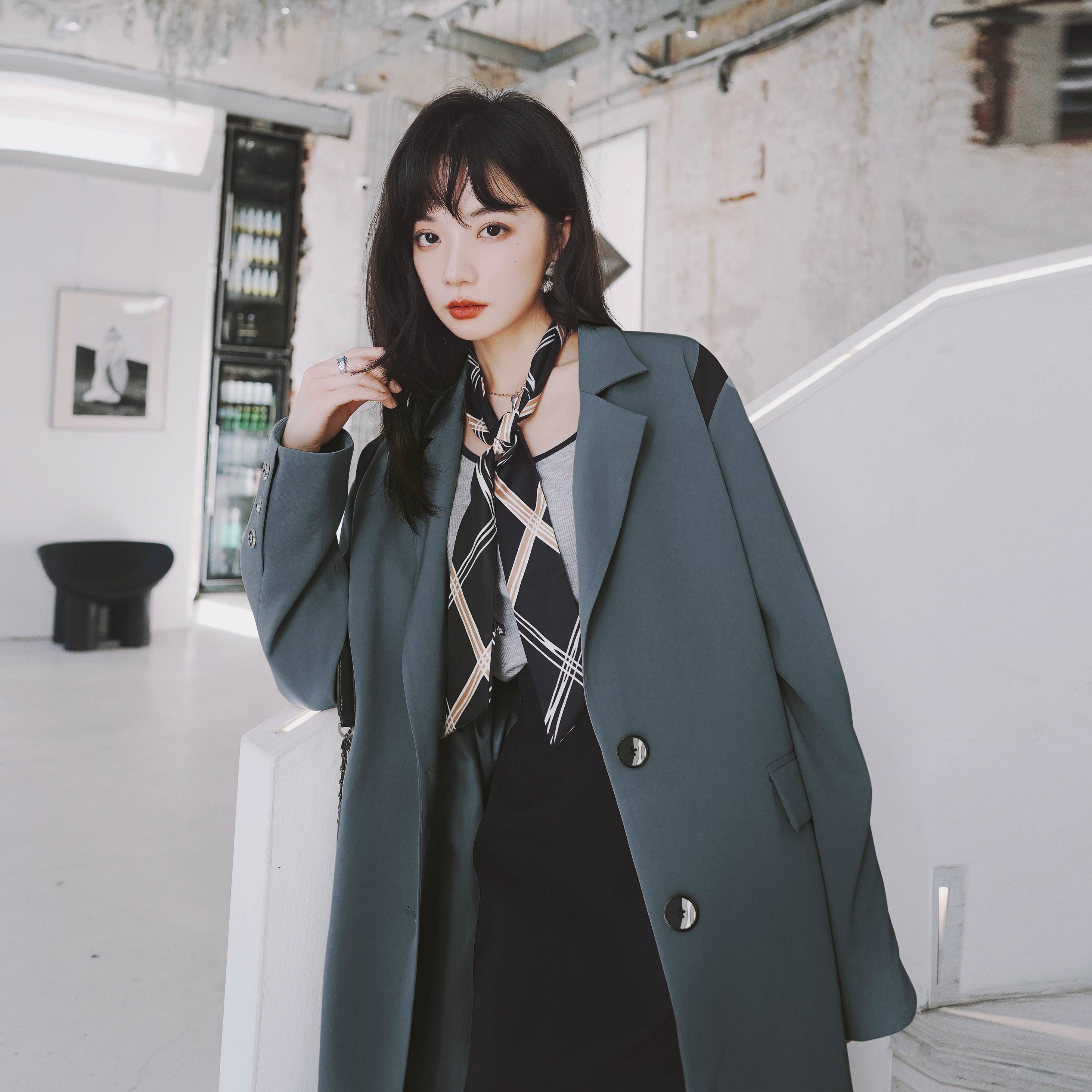 韩版绿色休闲西装外套女春秋2025年新款爆款高级感炸街百搭小西服,女装风衣,浙宝199