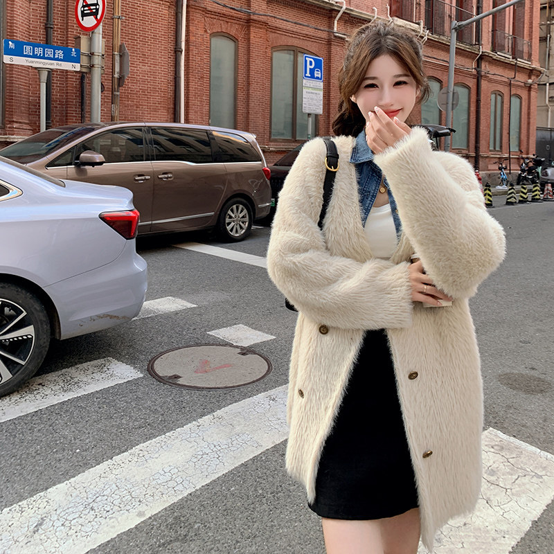 马海毛【冬装现货】绒感长毛短外套-D275-P165-控248,女装短外套,浙宝199