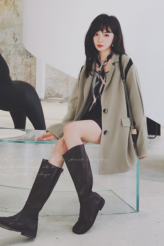 韩版绿色休闲西装外套女春秋2025年新款爆款高级感炸街百搭小西服,女装风衣,浙宝199