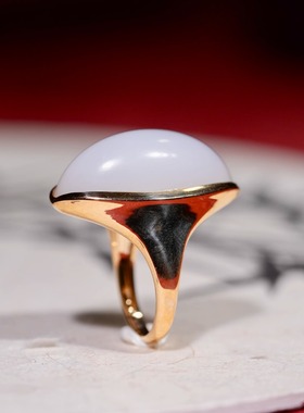 天然新疆和田白玉戒指女款椭圆形蛋面金镶玉18k镶嵌白玉女戒