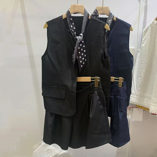 配丝巾圆领西装马甲+短裤三件套女2025夏季新款气质休闲时尚套装