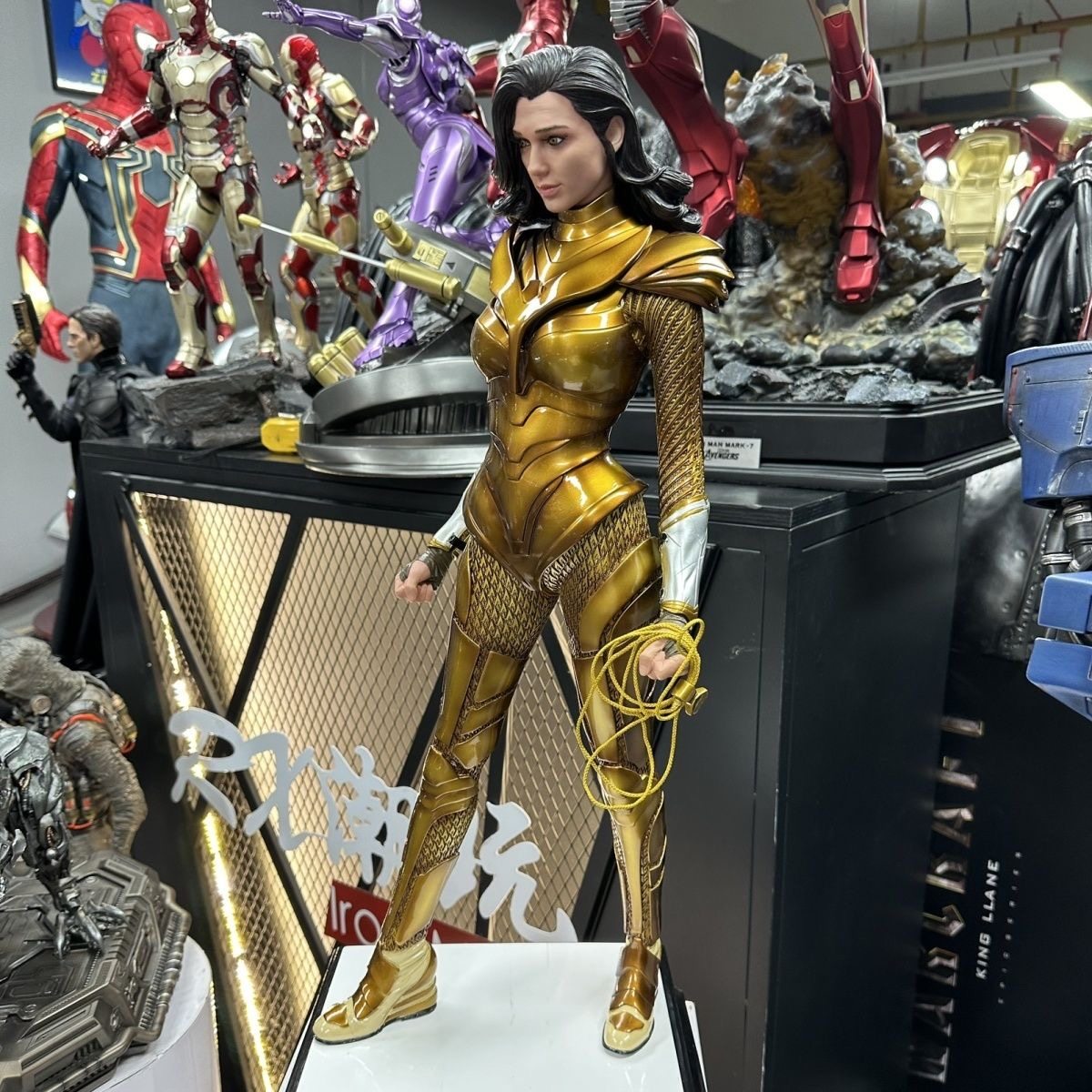 JND 金鹰女侠 DC树脂手办高度70cm