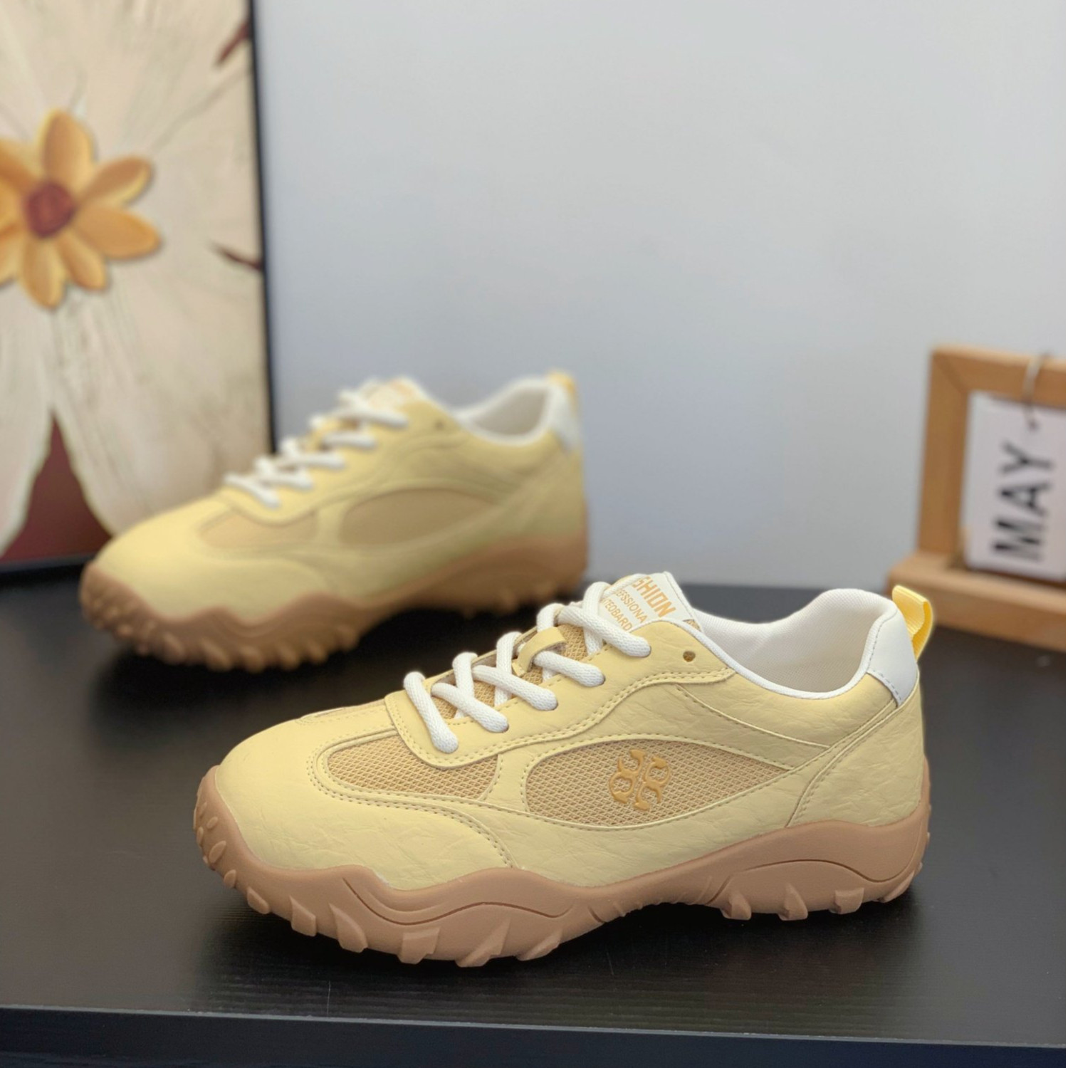 真皮时尚炸街休闲鞋女2026春季新款阿甘鞋百搭平底显脚小运动跑鞋,女鞋,老爹鞋,淘宝优惠券,粉丝福利购,淘宝优惠卷