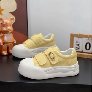 爆款厚底大头面包鞋女2026春季新款真皮小白鞋时尚休闲魔术贴板鞋