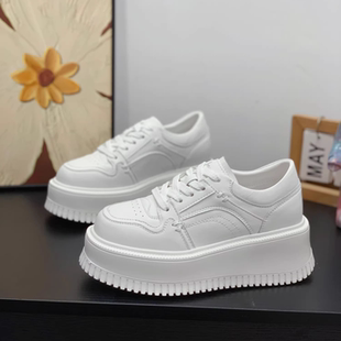 女2026春季 板鞋 爆款 轻便百搭时尚 增高6CM小个子松糕鞋 真皮小白鞋