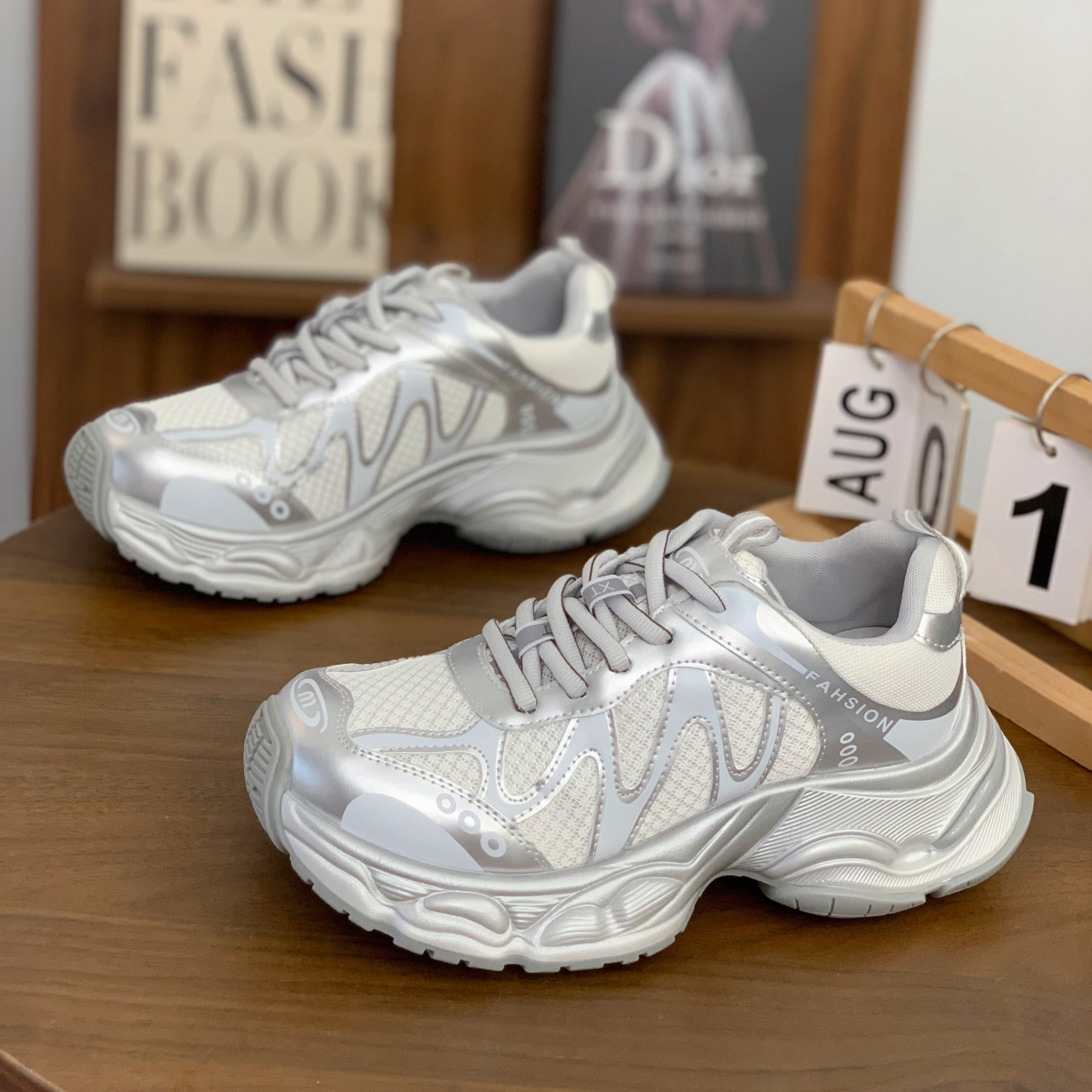 潮流酷炫小众高级减龄复古老爹鞋