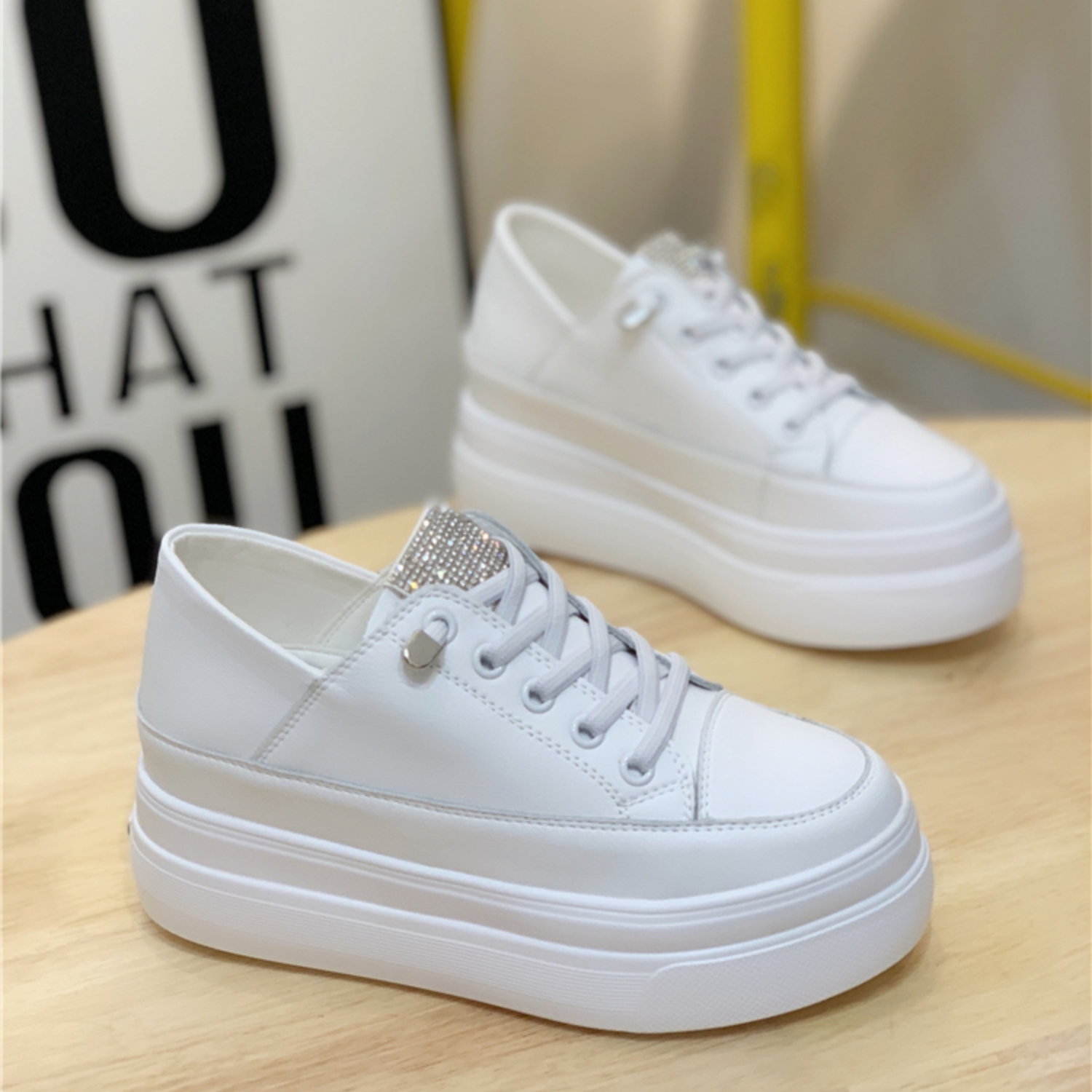 松糕内增高7cm厚底一脚蹬小白鞋