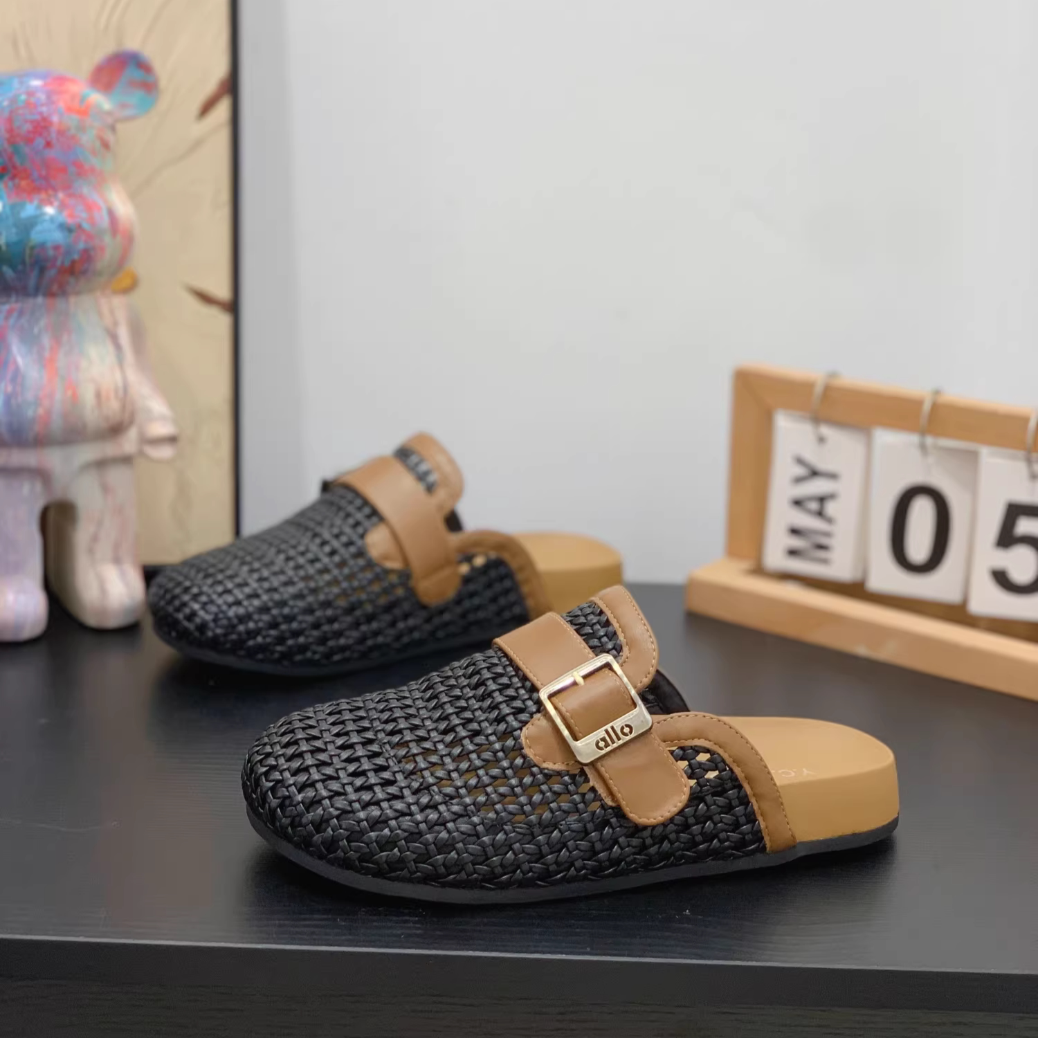 编织网面夏季透气舒适通勤半拖鞋女2026新款勃肯鞋外穿平底包头拖