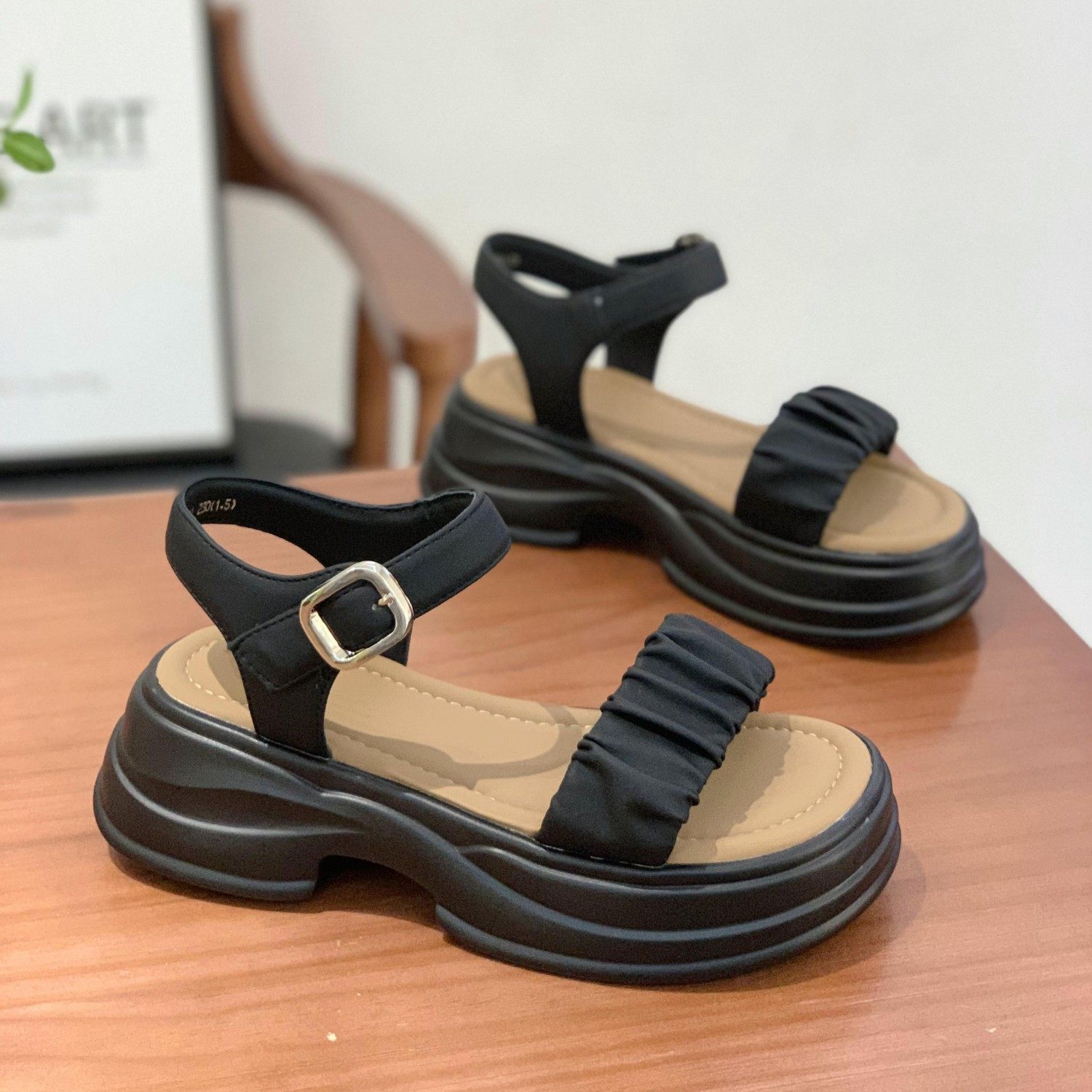 简约小众百搭外穿厚底凉鞋女2025夏季新款增高显瘦配裙子运动凉鞋,女鞋,一字带凉鞋,淘宝优惠券,粉丝福利购,淘宝优惠卷