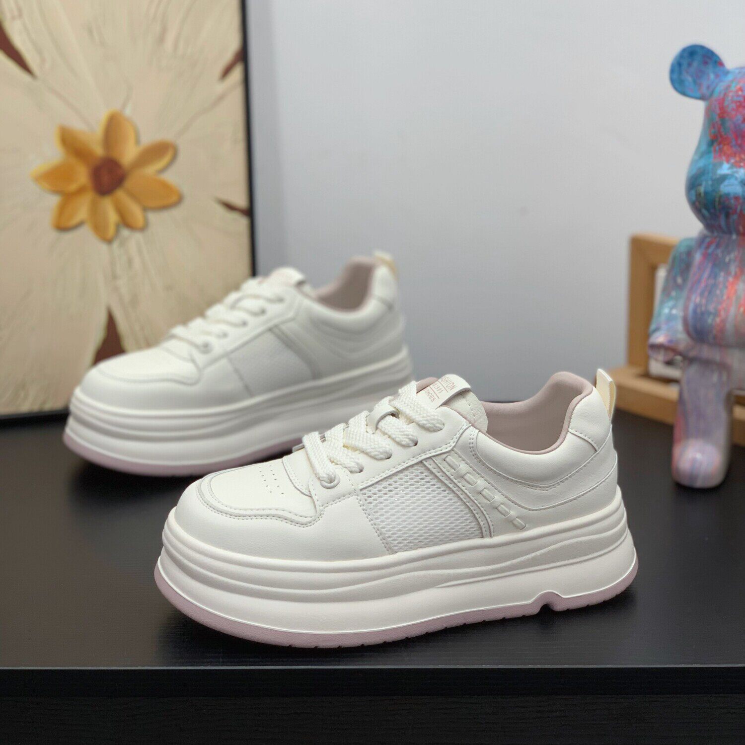 夏季单网透气真皮小白鞋女2026新款厚底增高轻便运动韩版休闲板鞋