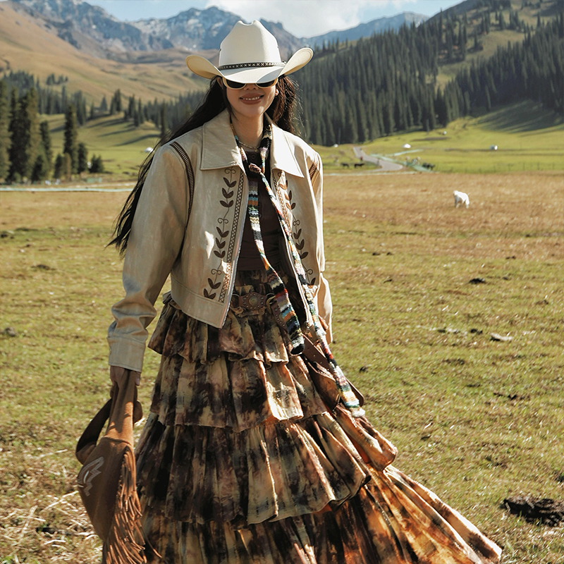 麦叙老钱风刺绣短款皮衣外套夹克