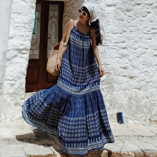 麦叙3/16NEW《蓝桉与花》法式复古度假风民族印花串珠吊带连衣裙