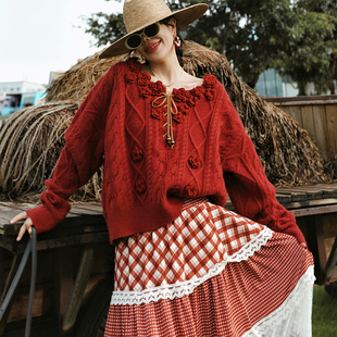 麦叙原创《玫瑰园》复古慵懒风钩花麻花红色套头毛衣女秋冬上衣
