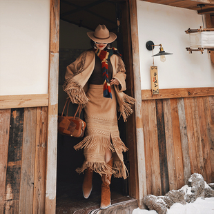 麦叙原创《听风絮》重工驼色流苏大翻领双面毛呢外套+半身裙套装