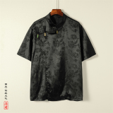 黑色