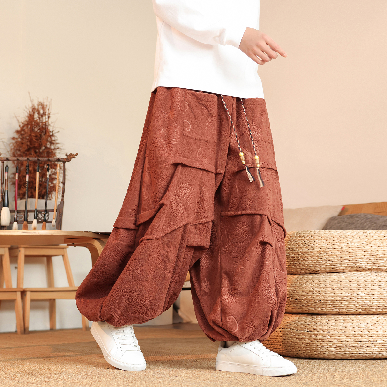 新中式E风奥利绒羊羔绒龙纹折褶设计感阔腿裤男K263-P78控98,男装休闲裤,电商A005 新中式E风奥利绒羊羔绒龙纹折褶设计感阔腿裤男K263-P78控98,男装休闲裤,电商A005