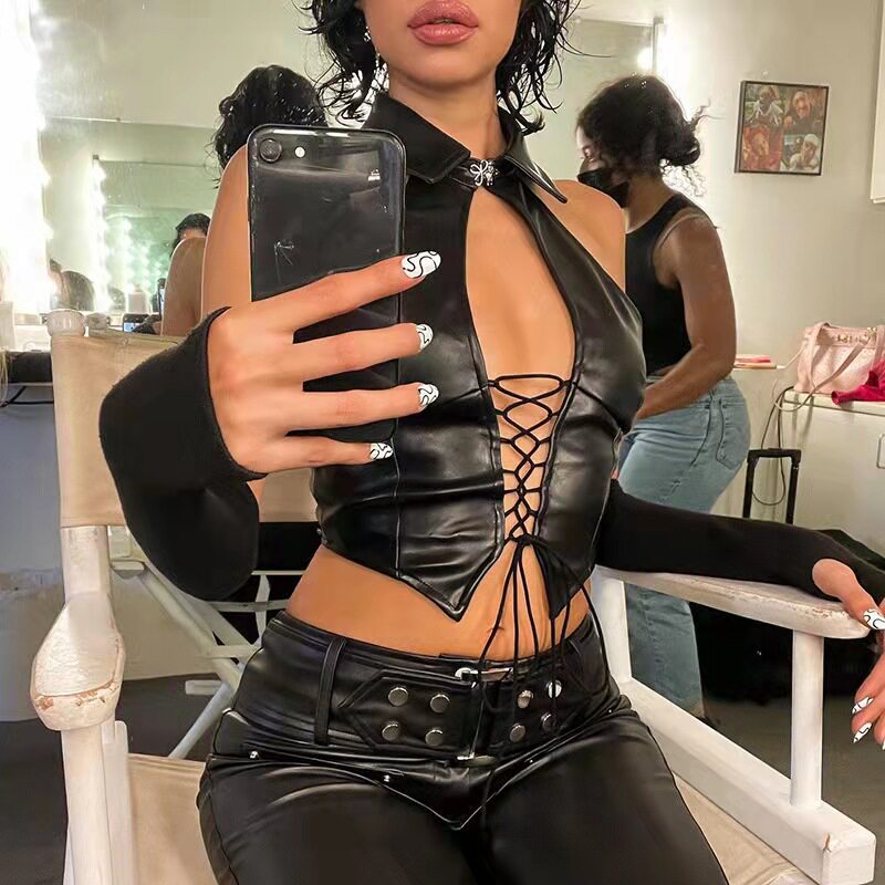 Outfitgirl美式辣妹绑带露背无袖pu皮黑色挂脖背心女尖角翻领上衣
