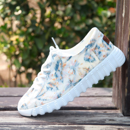 百搭时尚休闲女鞋轻便透气