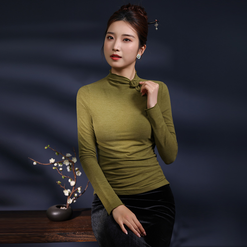 蝶恋半高领修身显瘦打底衫