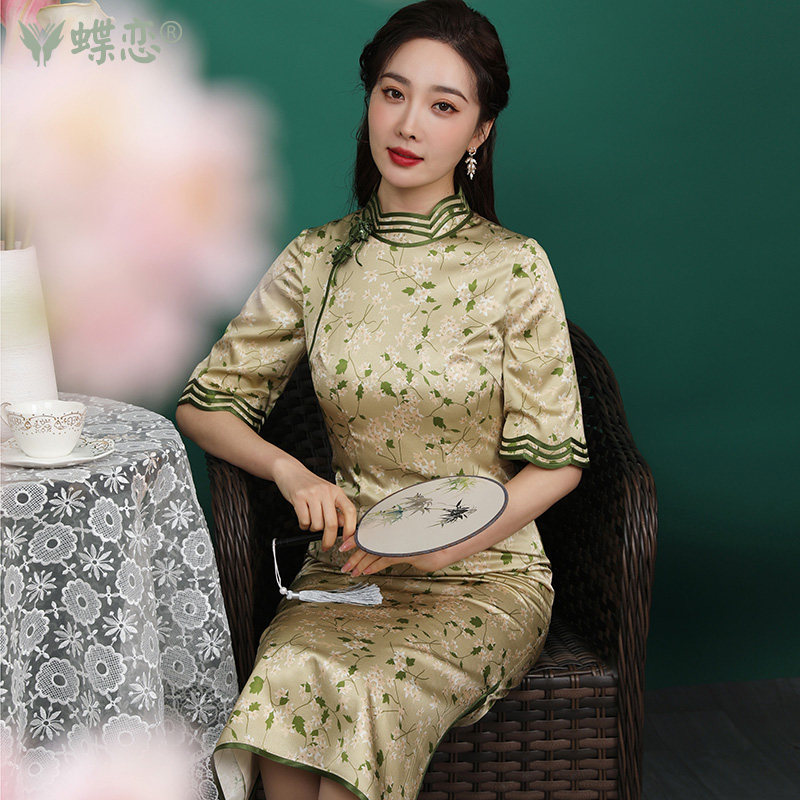 蝶恋复古真丝手工花扣旗袍