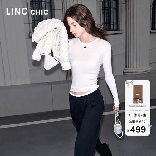 淡人叠穿绵羊毛圆领针织衫