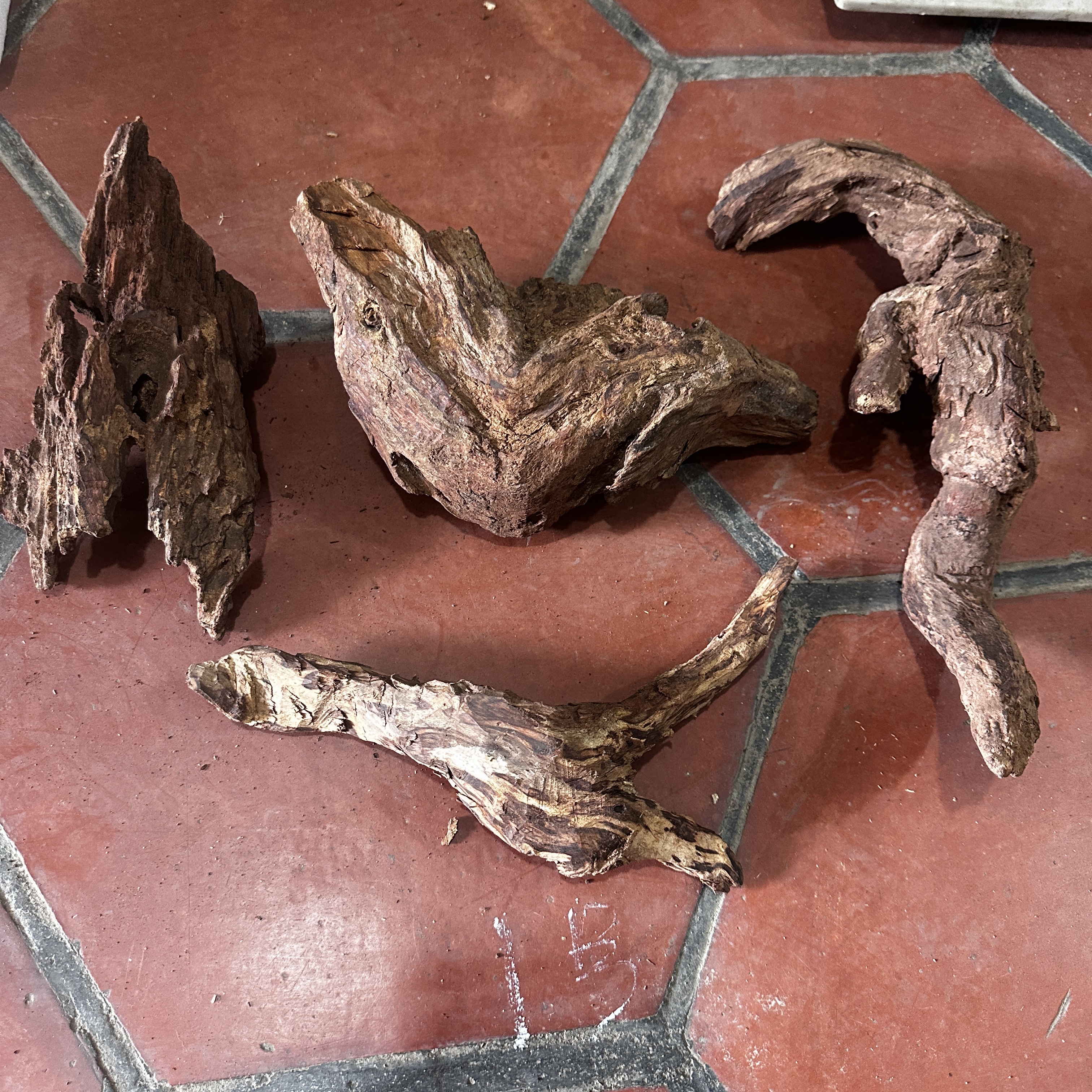 1号海南黄花梨老料树根料随型雕刻料,红木边角料一物一拍实物图