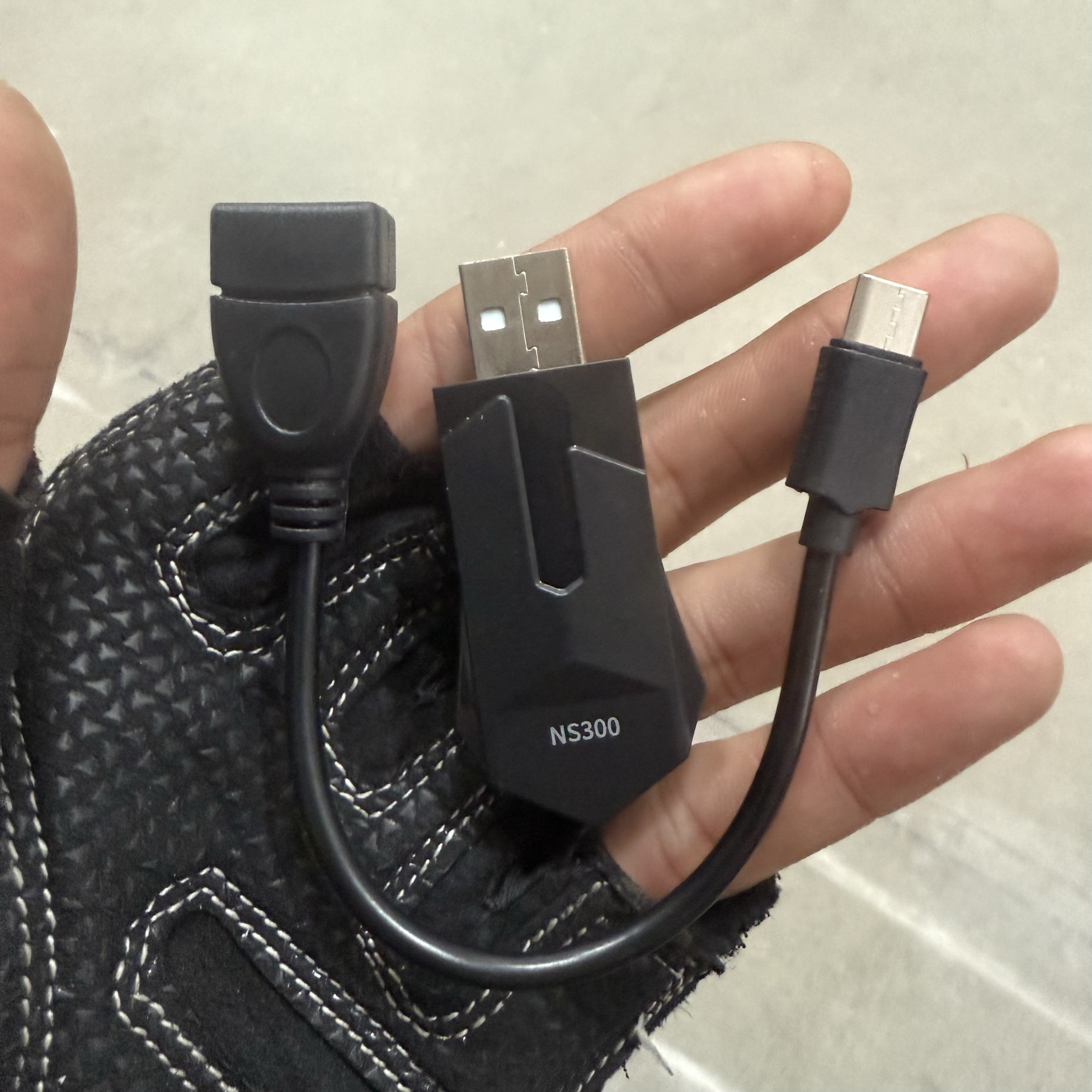 Ps4/ps5手柄xbox手柄玩switch 游戏机的手柄转换器