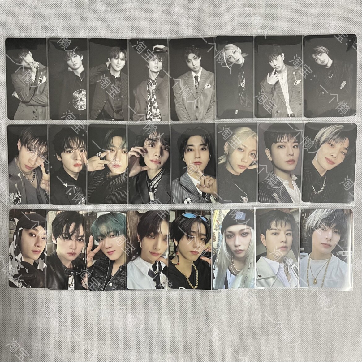 Spot official genuine StrayKids fans SKZ combined with hop single edition small card special card graduation with one click
