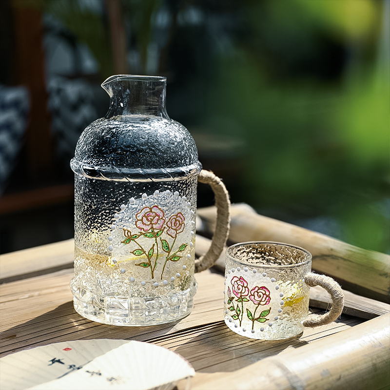 手绘艺术点缀-复古浪漫的凉水壶