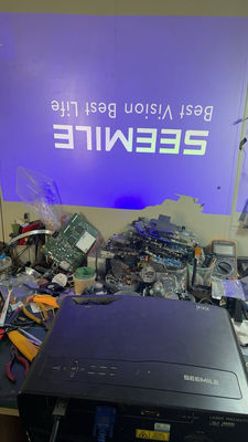 激光电视维修 坚果 极米 峰米4KMAX激光电视维修 投影机镜头 免费检测 北京地区支持上门维修