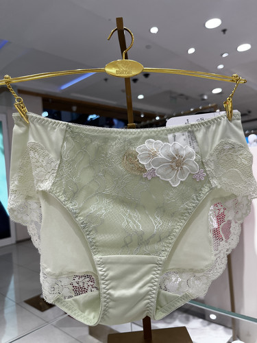 华歌尔女士WP31C6 金标刺绣中腰三角内裤WB11C6 WB31C6配269