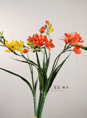 红色仿真萱草花小兰惠兰千鸟兰花朵装饰花艺摆件室内家新年好运