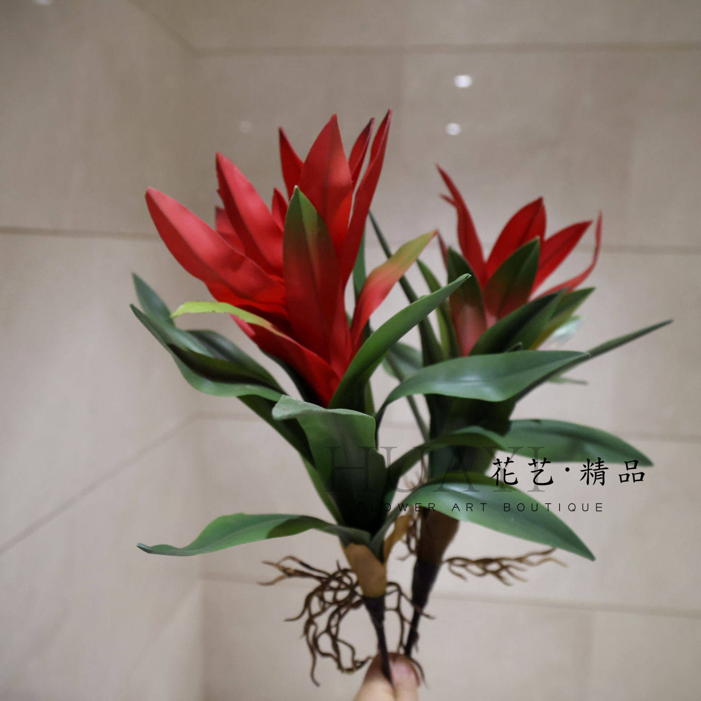 红色仿真凤梨花假花家居装饰绿植摆件客厅君子兰鸿运当头朱顶红