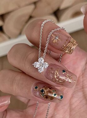 日系~爆闪幸运四叶草项链清冷感镶嵌锆石轻奢小众高级感锁骨链女