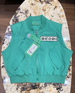 R R佛山店2025年秋季新款男女同款马甲童装运动休闲背心不可比喻