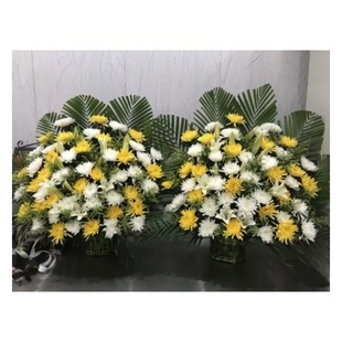 栖霞市牟氏庄园桃村中桥开发区龙口市石良镇鲜花店配送白事花圈清