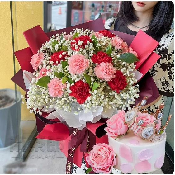 灯塔市佟二堡二高级中学辽阳县正德商城玫瑰花生日蛋糕鲜花店七夕