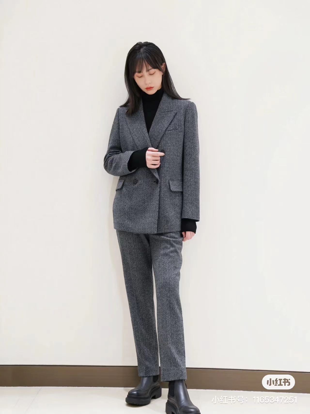 千鸟格提花针织布西装