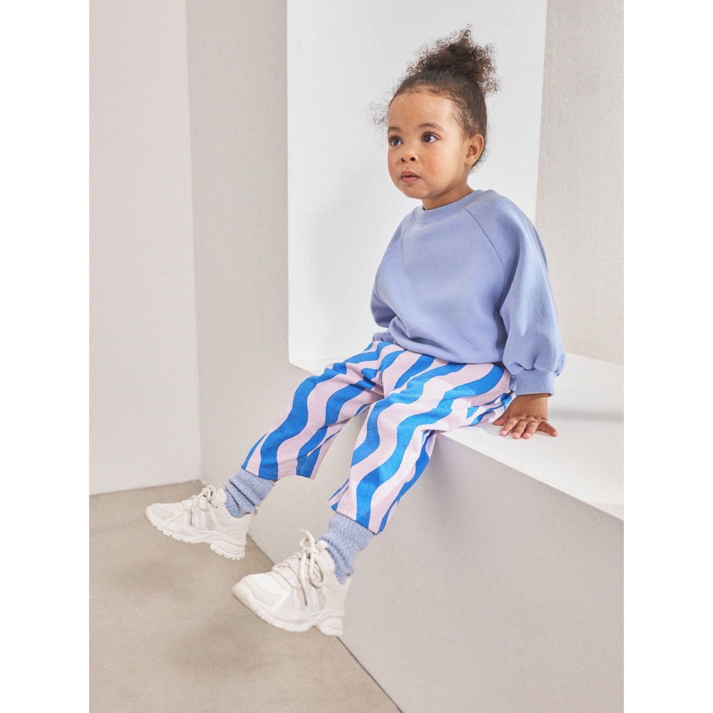 英国Next正品代购女童蓝色波浪条纹休闲运动长裤弹力25秋F68-552